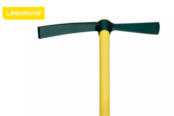 Pioche-hache douille ronde 2 kg manche Novamax - LEBORGNE
